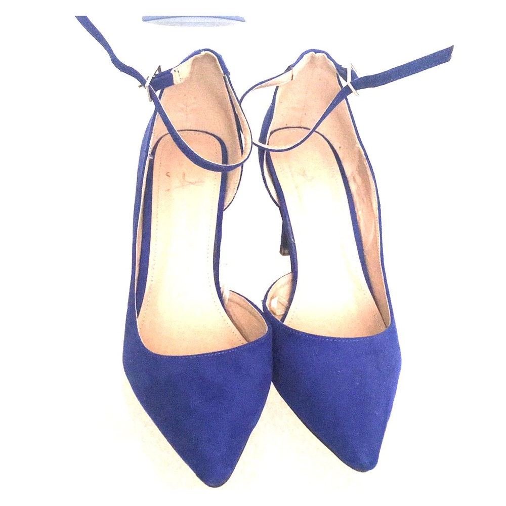 Comfy blue heels